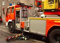 Feuerwehrmann verunglueckt Köln Kalk P18